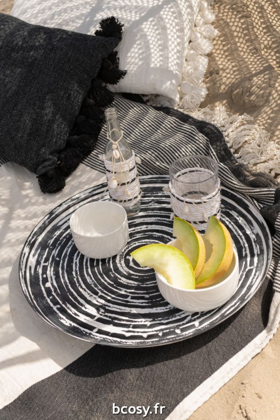 Jolipa Plateau Rond Classique Fer Noir Blanc.