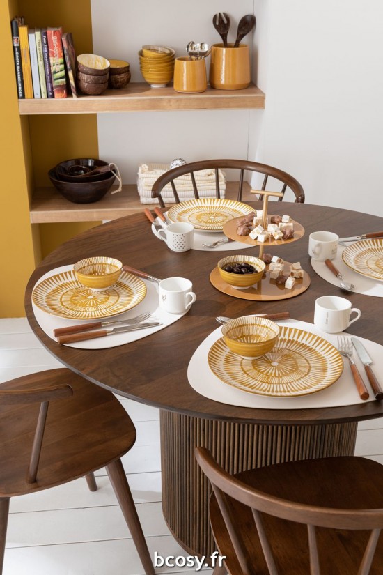 J-line 31477 Jolipa JLine meubles table.