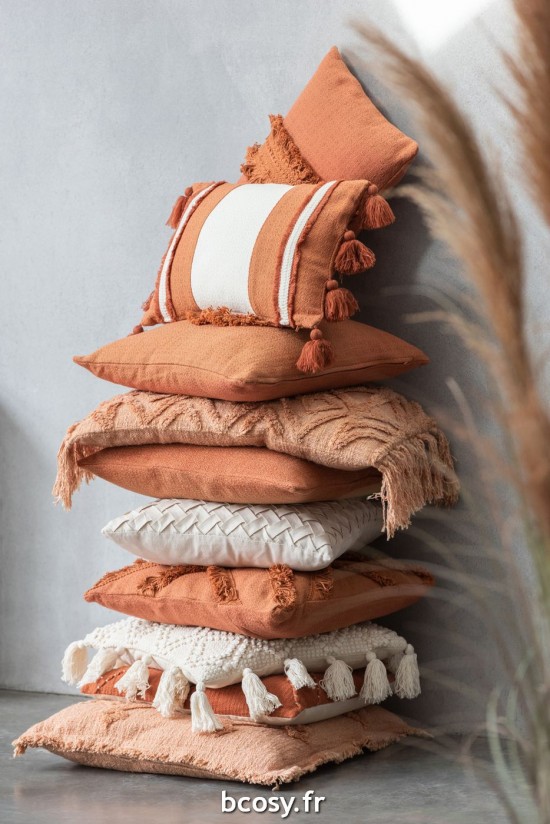 Jolipa Coussin Floches Coton Corail Long.
