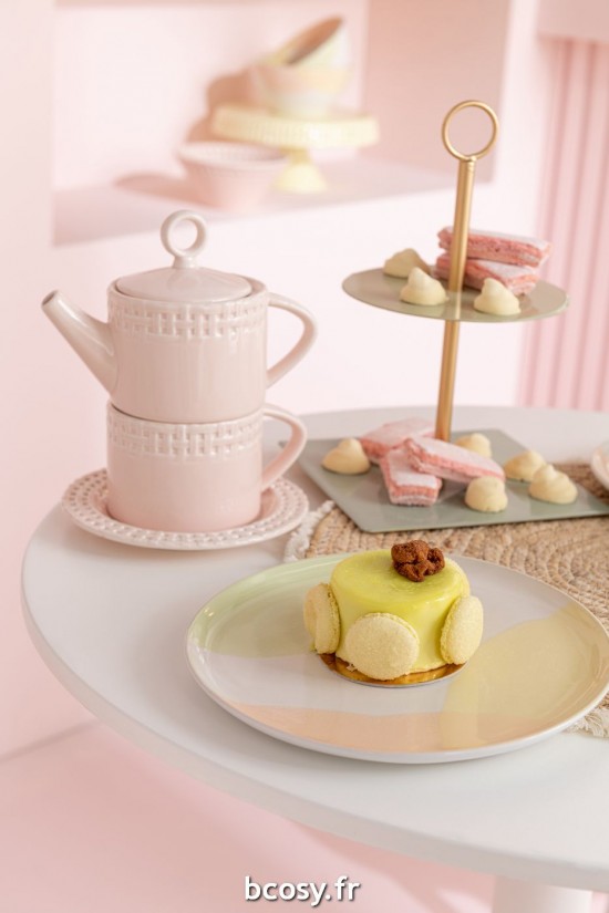 Jolipa Theiere Et Tasse Ceramique Rose.