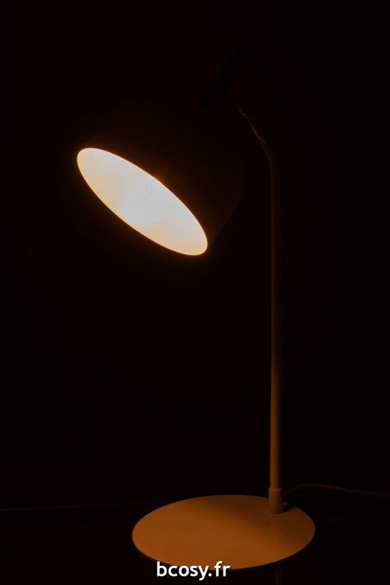 J-Line J Line Éclairage Armatures Luminaires D'intérieur Pieds De Lampe Avec Abat Jour Lampes De Table Jolipa Lampe De Table .