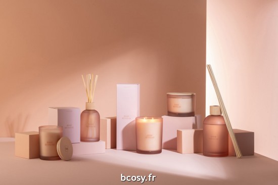 J-Line J Line bougies parfumées Bougie Senteur Accords Essentiels Rose Rêveuse 38H.