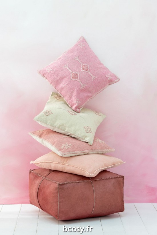 Jolipa Coussin Diamants Fleches Coton Creme Rose.