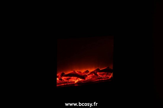 J-Line cheminées Jolipa Jline Cheminee Led Moderne Noire