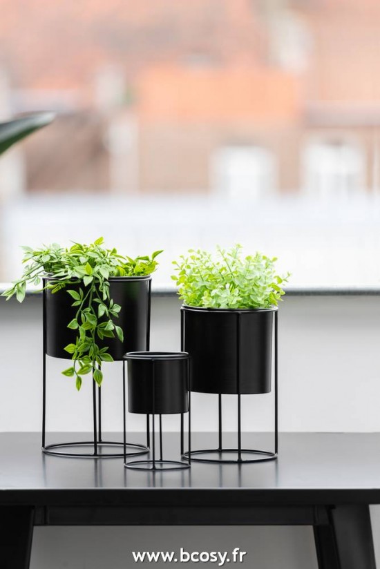 Jolipa J Line Jline Cachepot Sur Pied Metal Noir Small