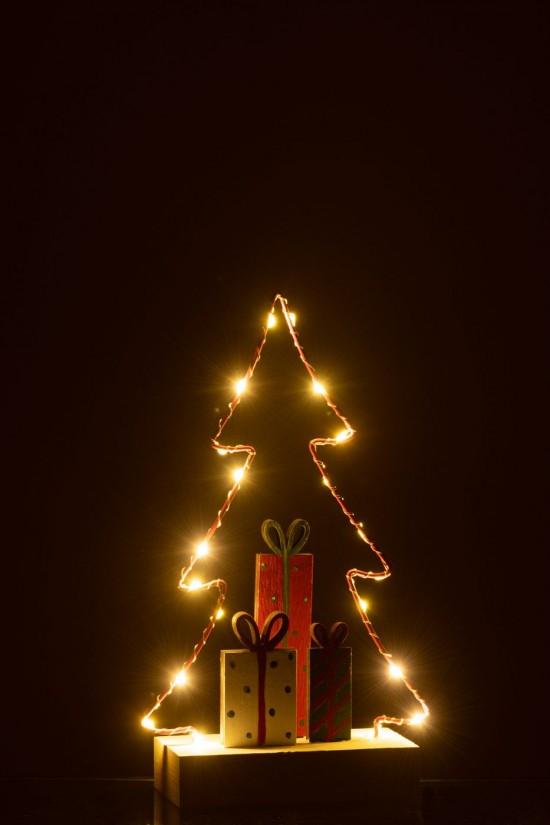 J-Line J Line arbres sapins de noel sur pied Jolipa Sapin Cadeaux Led Blanc Rouge Vert Small.