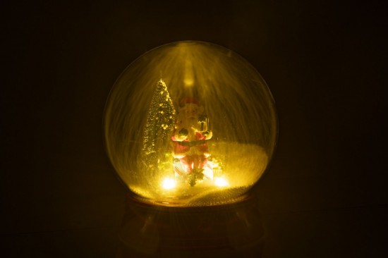 J-Line J Line neiges Jolipa Boule A Neige Pere Noel Arbre Led Resine.