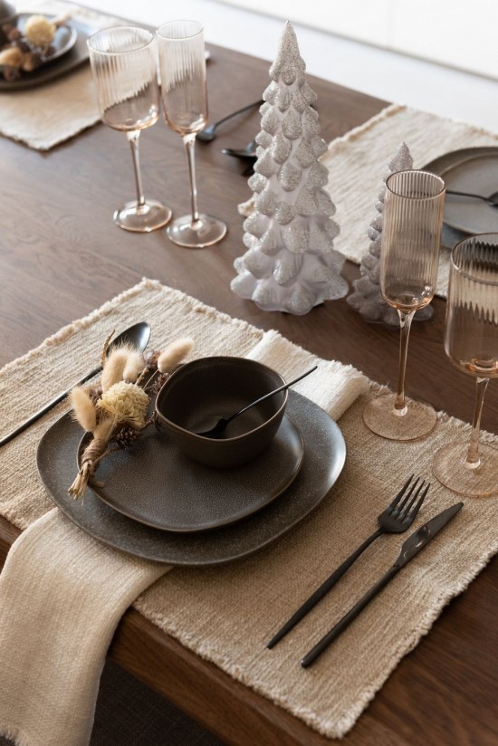 J-Line J Line couverts Box Couverts C 24 Pieces Acier Inoxydable Mat Noir.