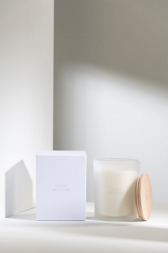 J-Line J Line bougies parfumées Bougie Senteur Accords Essentiels Fleur Blanche 52H.