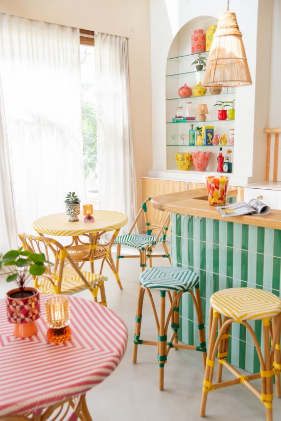 J-Line J Line chaises tabourets de bar Tabouret De Bar Live Rotin Plastique Naturel Jaune.