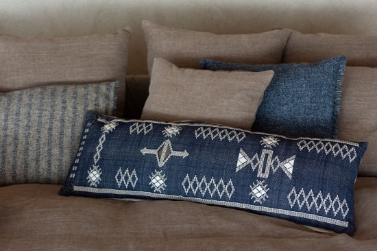 Jolipa Coussin Rectangle Motifs Éthniques Coton Bleu Foncé Blanc.