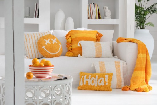 Jolipa Coussin Smiley Tufté Coton Orange Blanc.