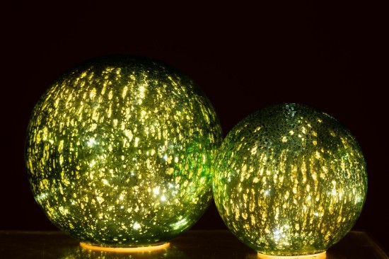 J-Line J Line hivers Boule Led Craquelé Verre Vert Large.