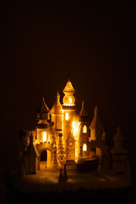 J-Line J Line objets Jolipa Pain D Épice Château Train Poudre De Chaux Beige Blanc.