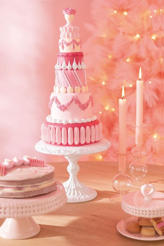 Jolipa Gâteau Sur Base Poudre De Chaux Blanc Rose.