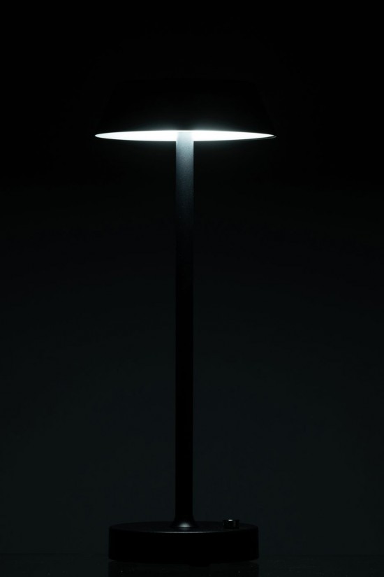 J-Line J Line Éclairage Armatures Luminaires D'intérieur Pieds De Lampe Avec Abat Jour Lampes De Table Jolipa Lampe Noé Métal.